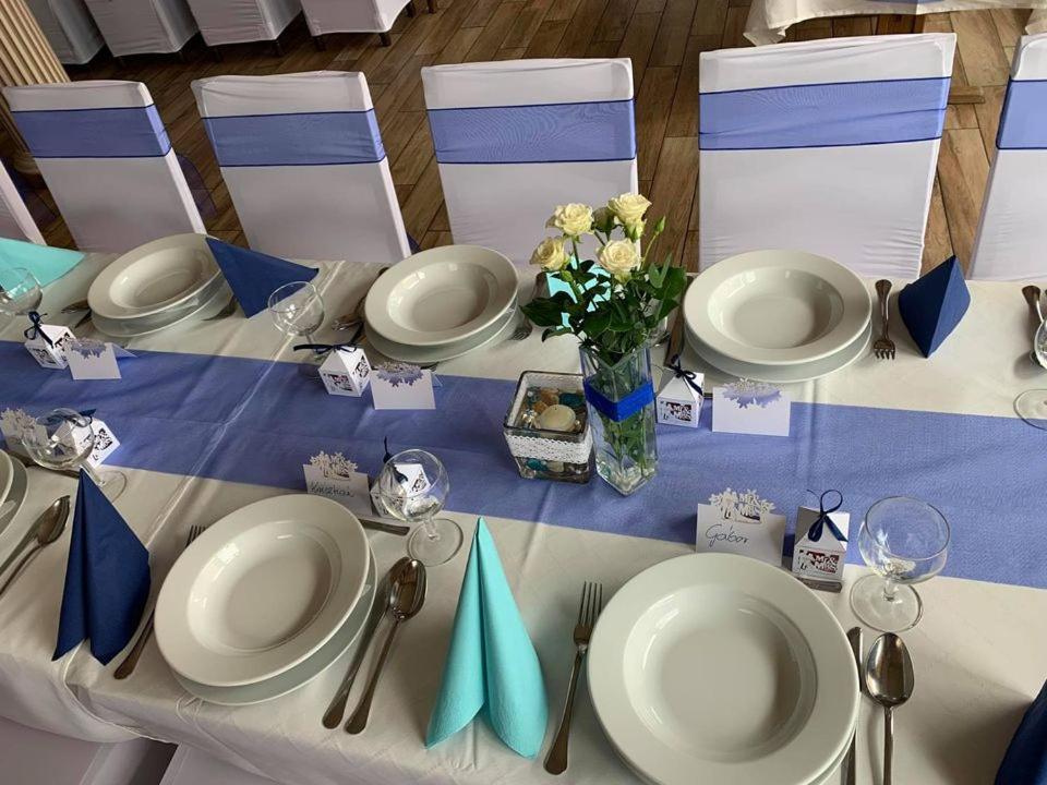 Venusz Panzio Es Vendeglo Bed & Breakfast Bagod Exterior photo