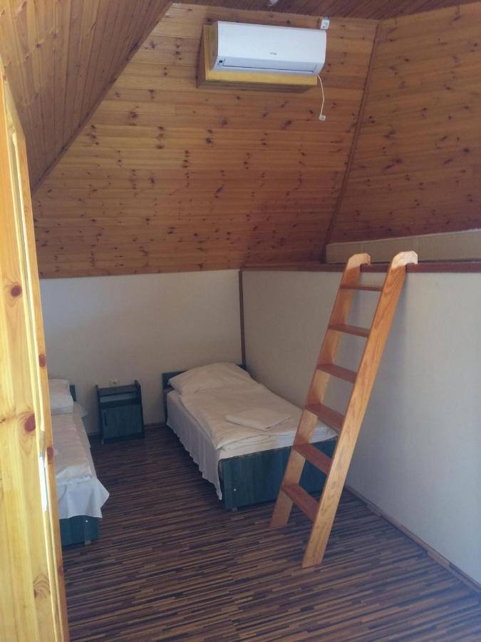 Venusz Panzio Es Vendeglo Bed & Breakfast Bagod Exterior photo